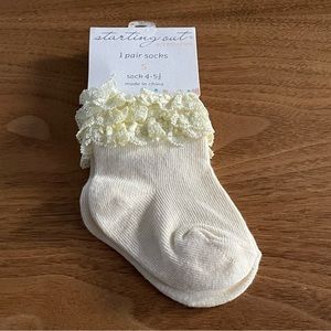 NWT starting out socks size 4-5